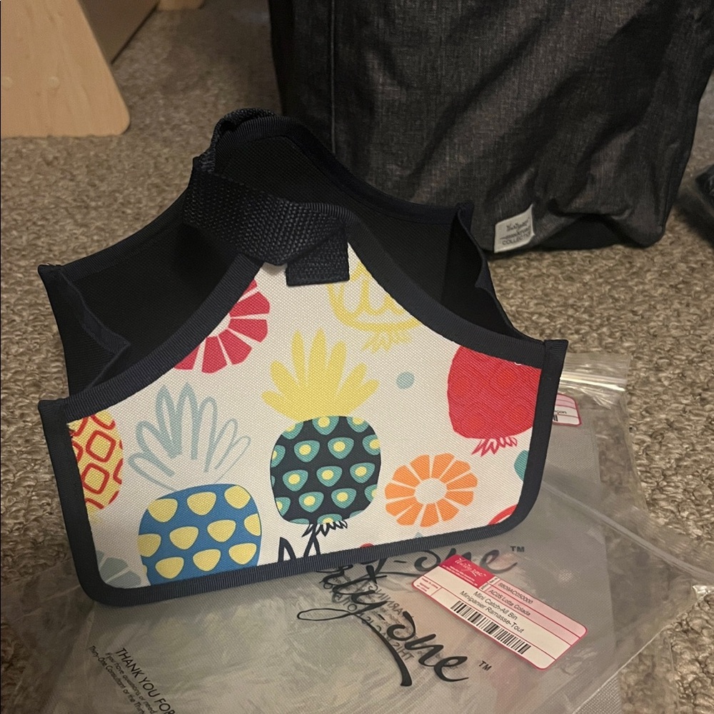 Thirty-One Colorful Pineapple Cosmetic Bag